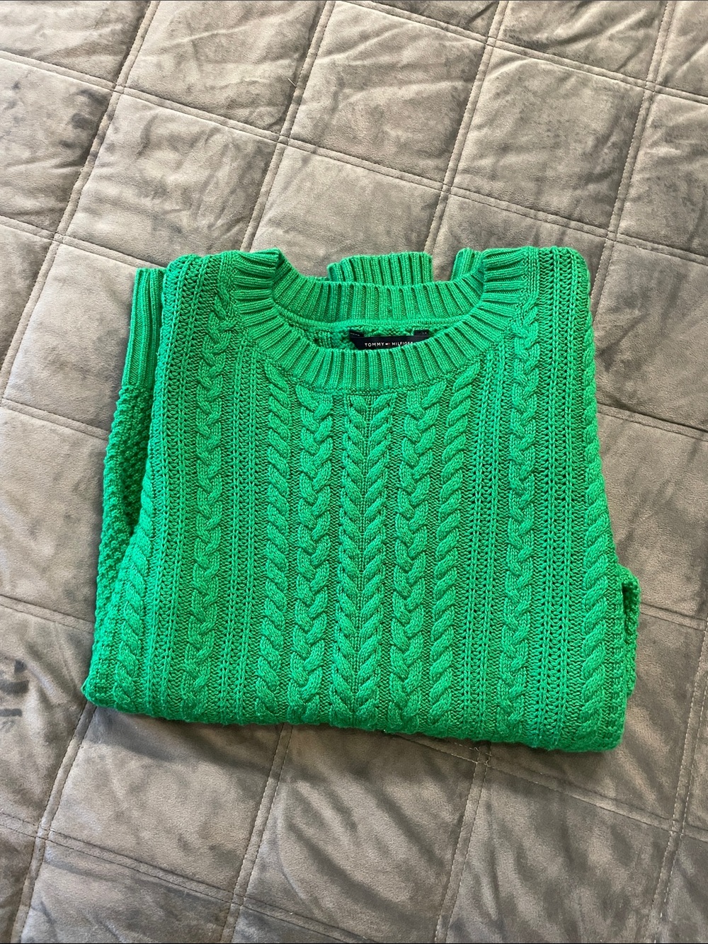Tommy Hilfiger Vibrant Green Cable Knit Sweater - Classic Crewneck